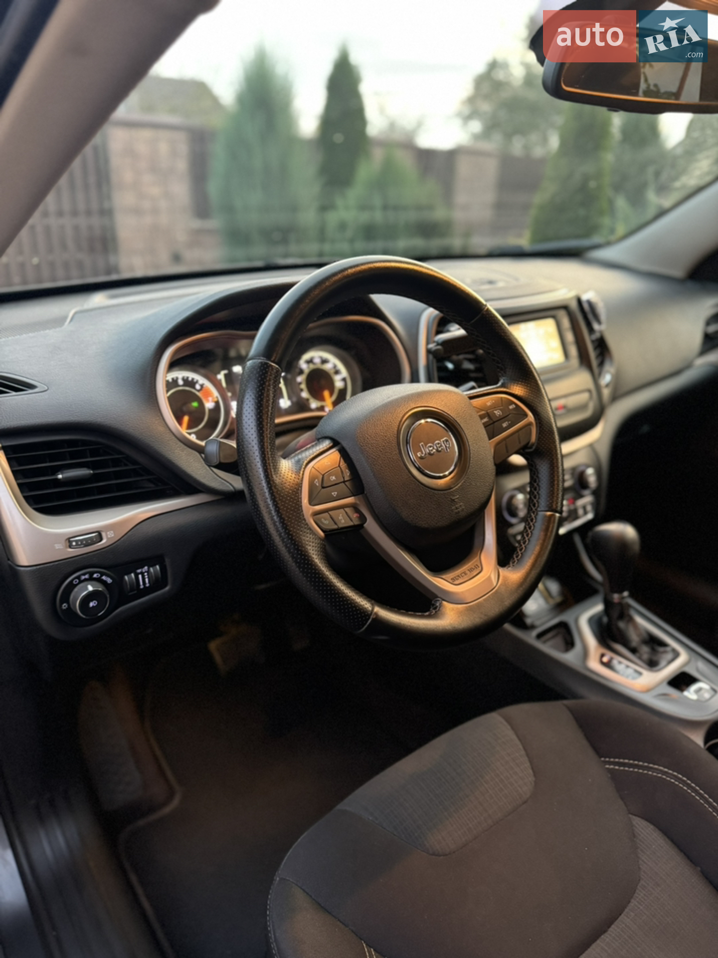 2015 Jeep Cherokee - мініатюра 33