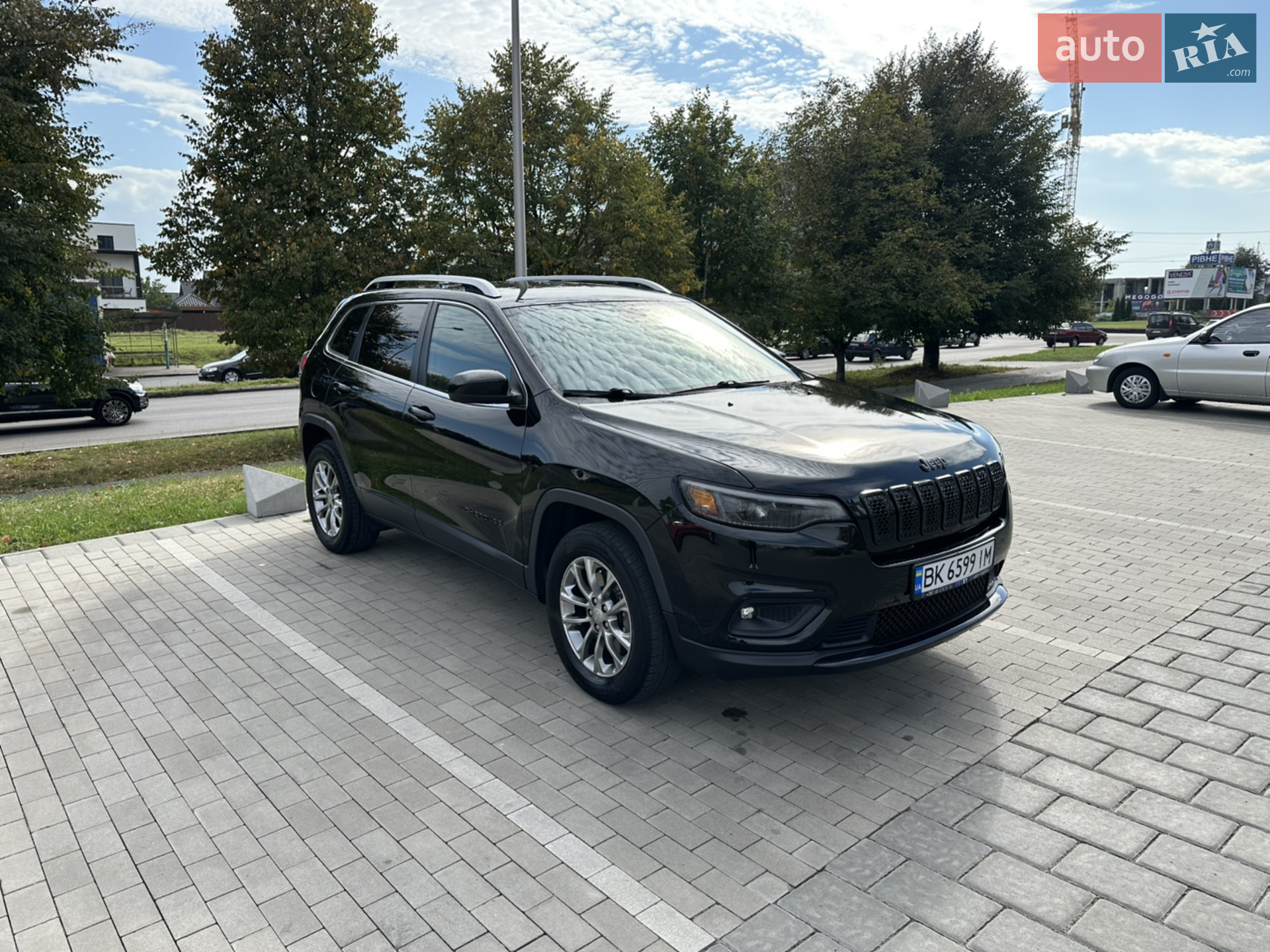 2018 Jeep Cherokee - мініатюра 3