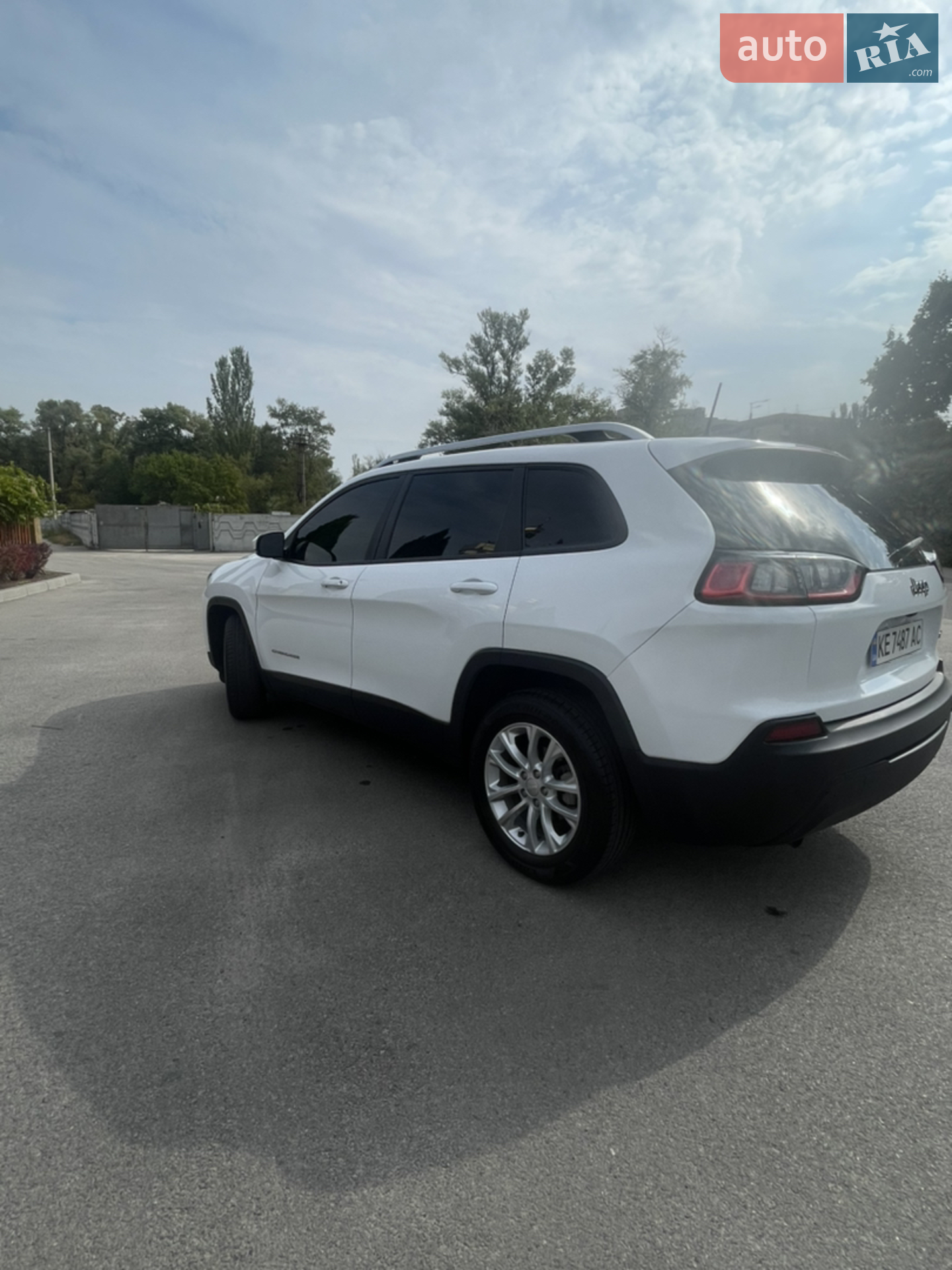 2020 Jeep Cherokee - мініатюра 6