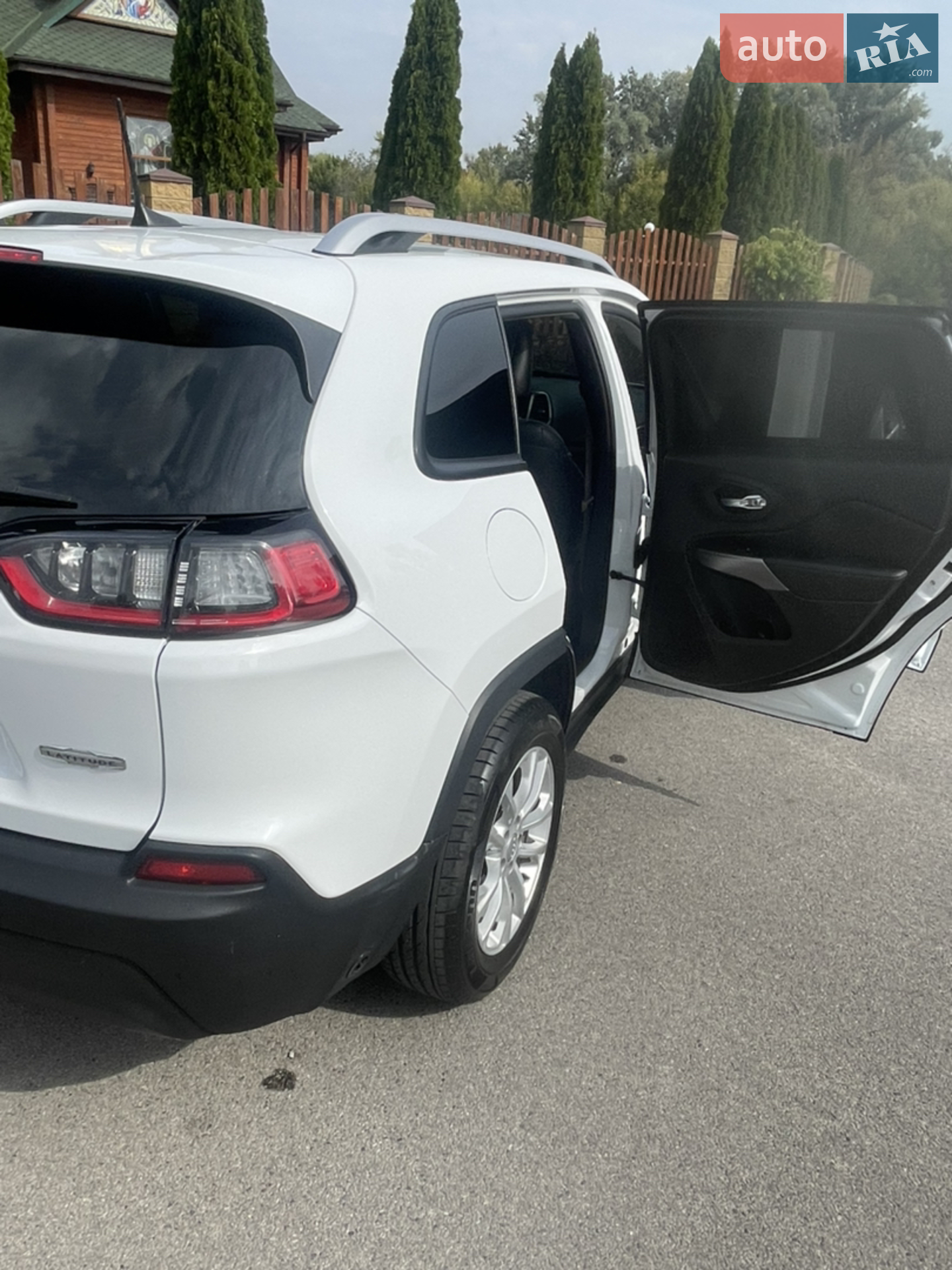 2020 Jeep Cherokee - мініатюра 8