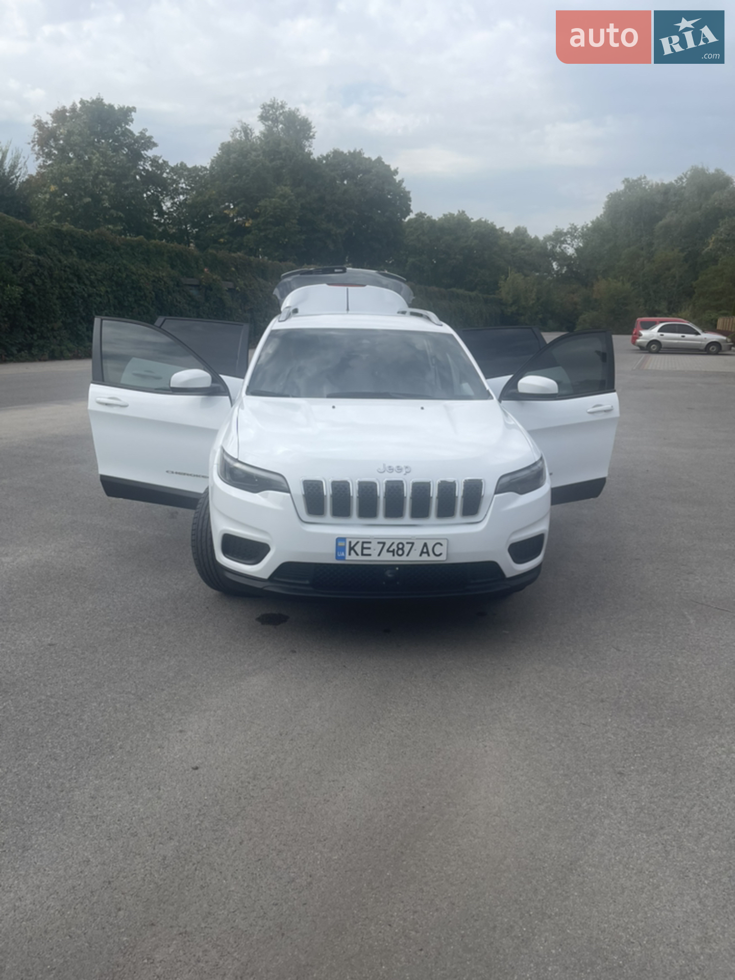 2020 Jeep Cherokee - мініатюра 11