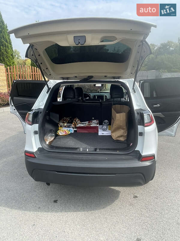 Внедорожник / Кроссовер Jeep Cherokee 2020 в Днепре