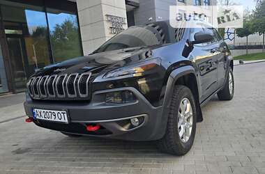 Позашляховик / Кросовер Jeep Cherokee 2015 в Києві