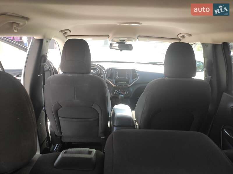 Позашляховик / Кросовер Jeep Cherokee 2016 в Львові