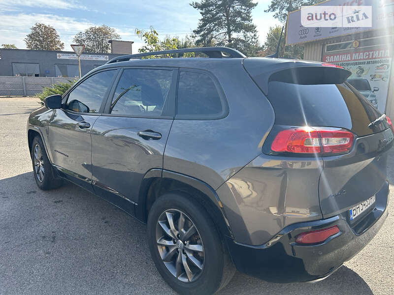 Внедорожник / Кроссовер Jeep Cherokee 2018 в Кривом Роге
