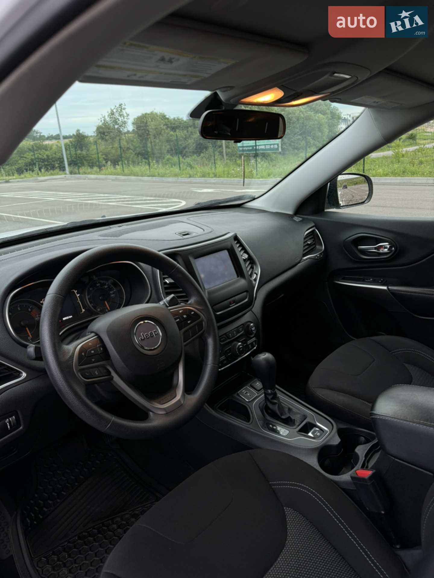 2020 Jeep Cherokee - мініатюра 21