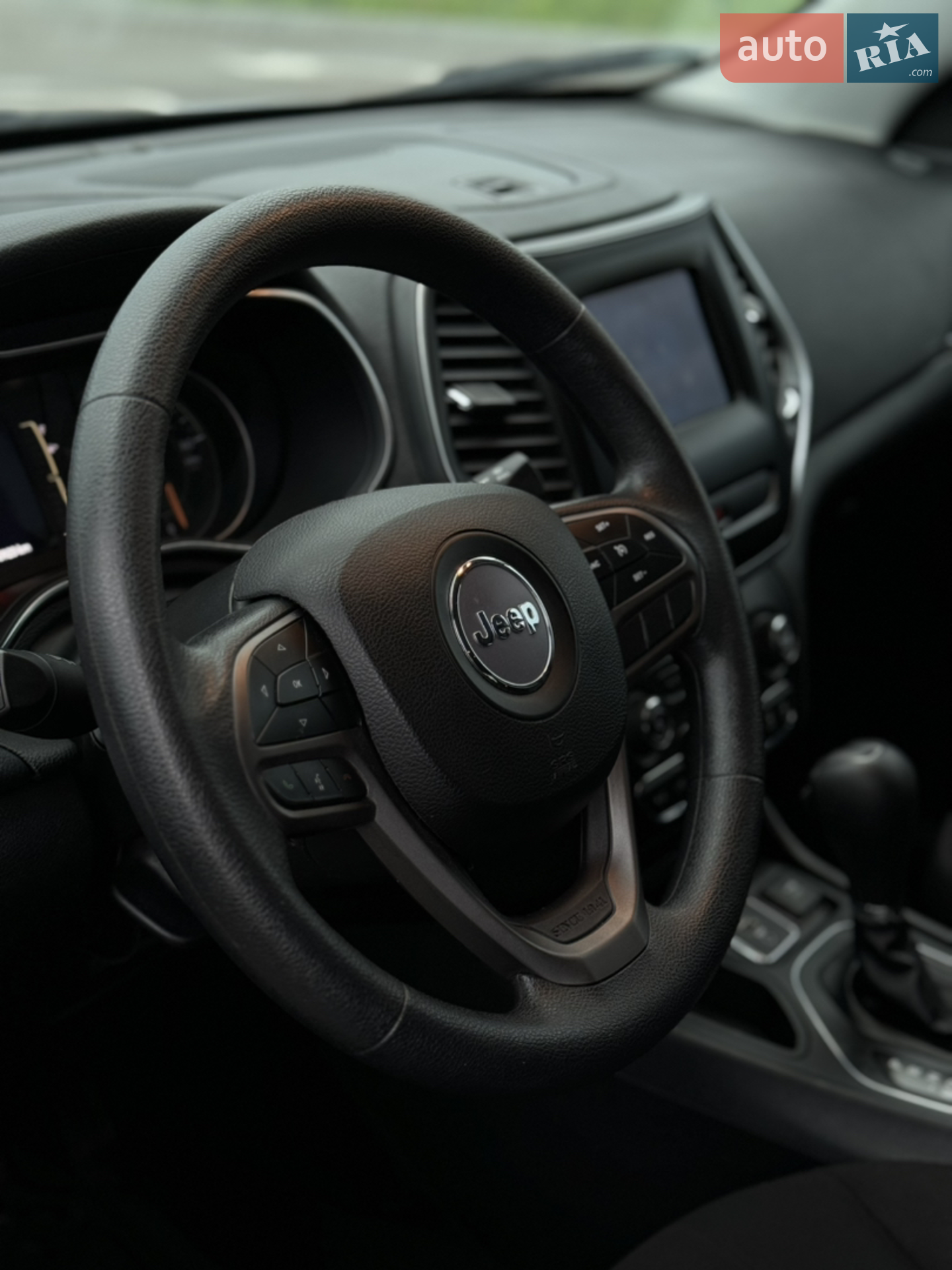 2020 Jeep Cherokee - мініатюра 39
