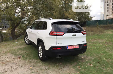 Внедорожник / Кроссовер Jeep Cherokee 2015 в 
