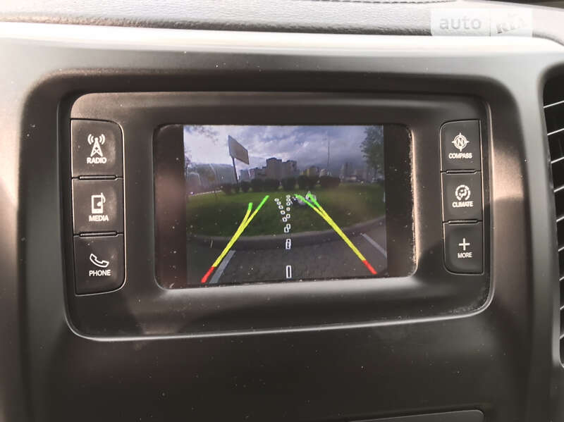 Внедорожник / Кроссовер Jeep Cherokee 2015 в Киеве