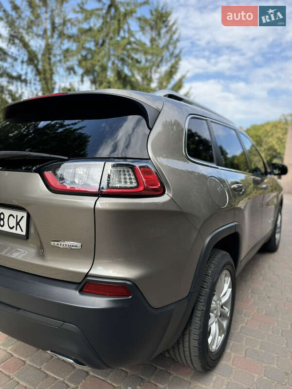 Позашляховик / Кросовер Jeep Cherokee 2018 в Києві