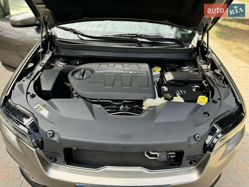 Позашляховик / Кросовер Jeep Cherokee 2018 в Києві