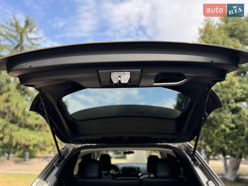 Позашляховик / Кросовер Jeep Cherokee 2018 в Києві