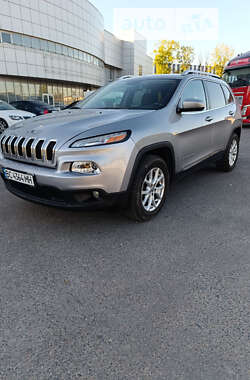 Позашляховик / Кросовер Jeep Cherokee 2015 в Львові