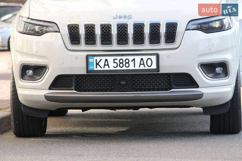 Внедорожник / Кроссовер Jeep Cherokee 2018 в Киеве
