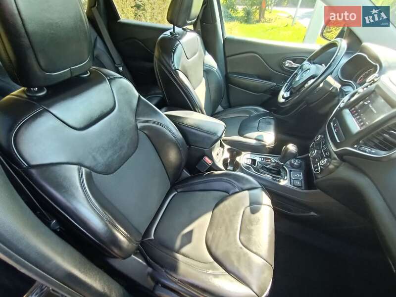 Внедорожник / Кроссовер Jeep Cherokee 2019 в Василькове фото 14 Внедорожник / Кроссовер Jeep Cherokee 2019 в Василькове