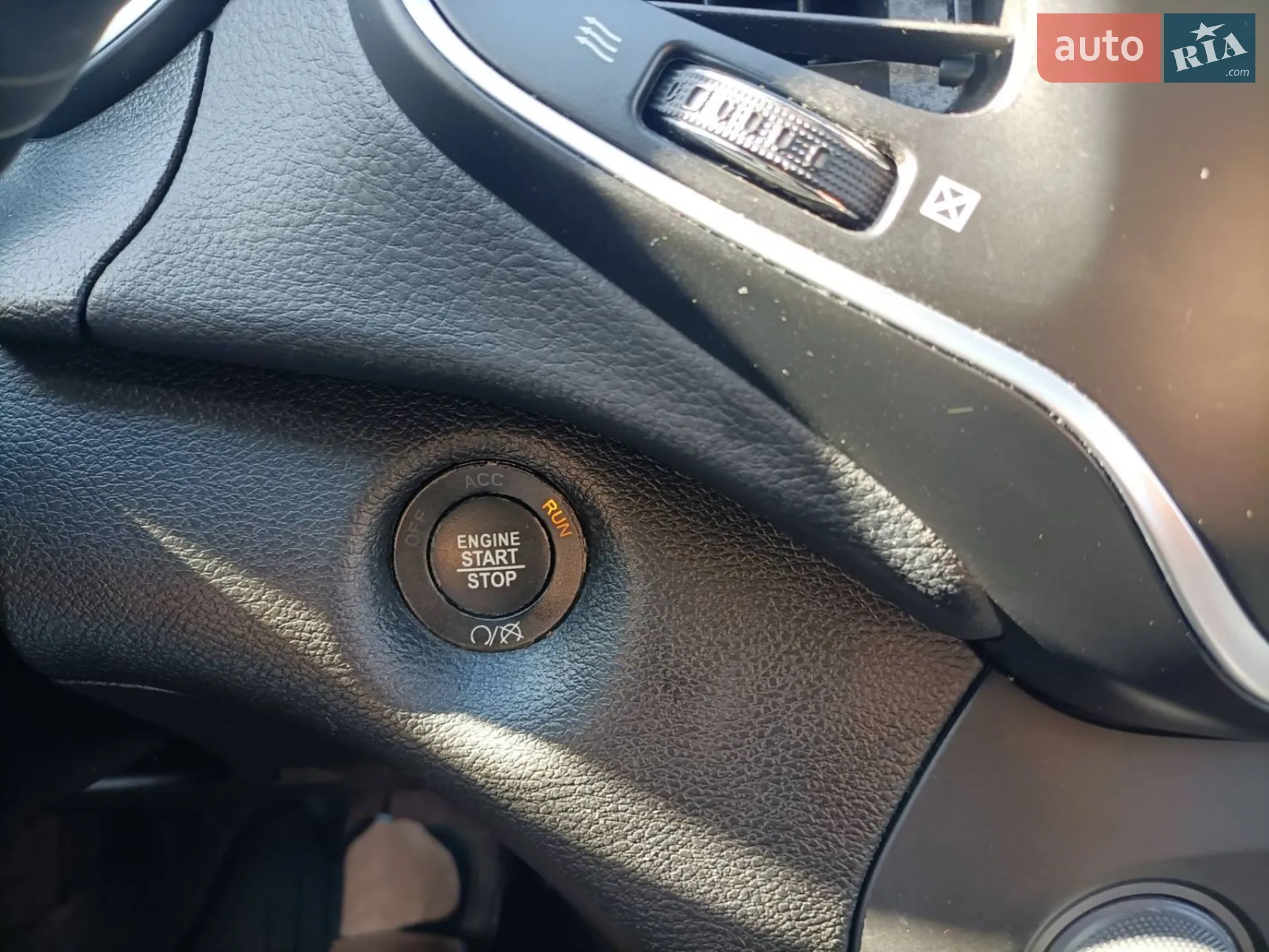 2019 Jeep Cherokee - мініатюра 20