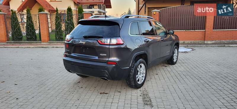 Позашляховик / Кросовер Jeep Cherokee 2021 в Києві