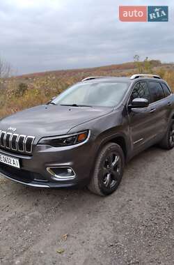 Внедорожник / Кроссовер Jeep Cherokee 2018 в 