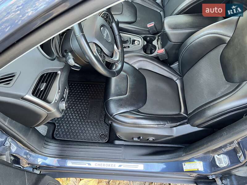 Позашляховик / Кросовер Jeep Cherokee 2020 в Хмельницькому фото 12 Позашляховик / Кросовер Jeep Cherokee 2020 в Хмельницькому