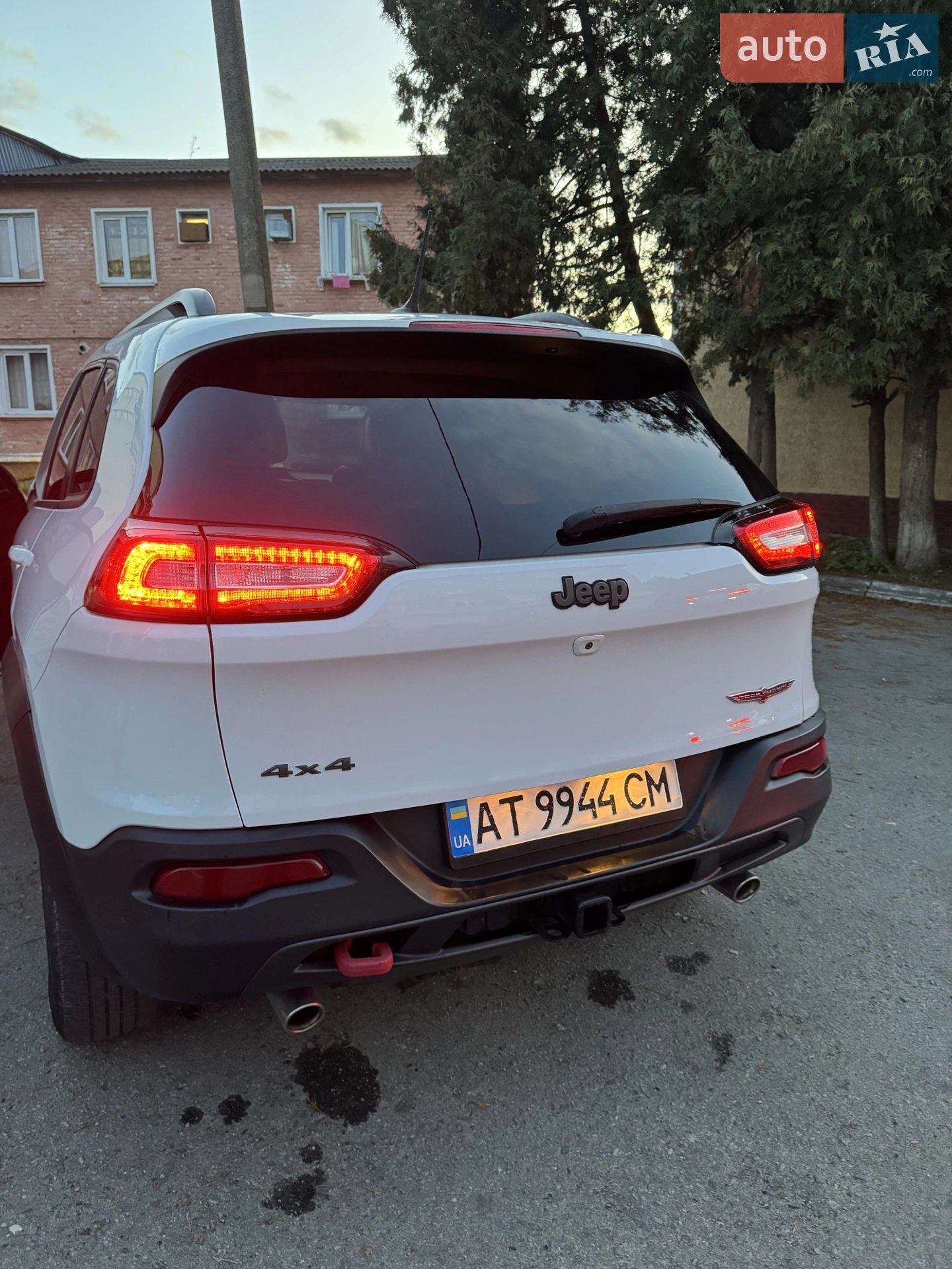 Jeep Cherokee 2014 VIN 1C4PJMBSXEW189679 фото оголошення 9 з 41