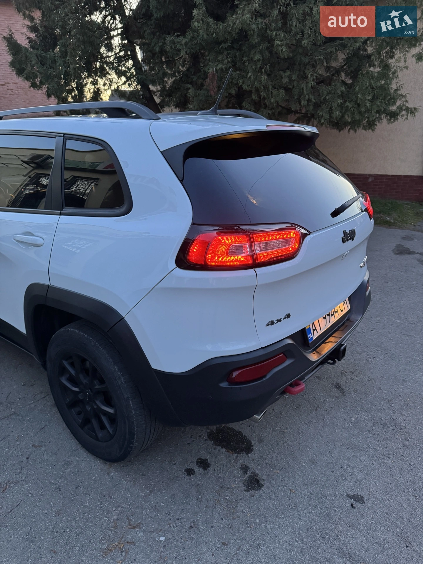 Jeep Cherokee 2014 VIN 1C4PJMBSXEW189679 фото оголошення 12 з 41