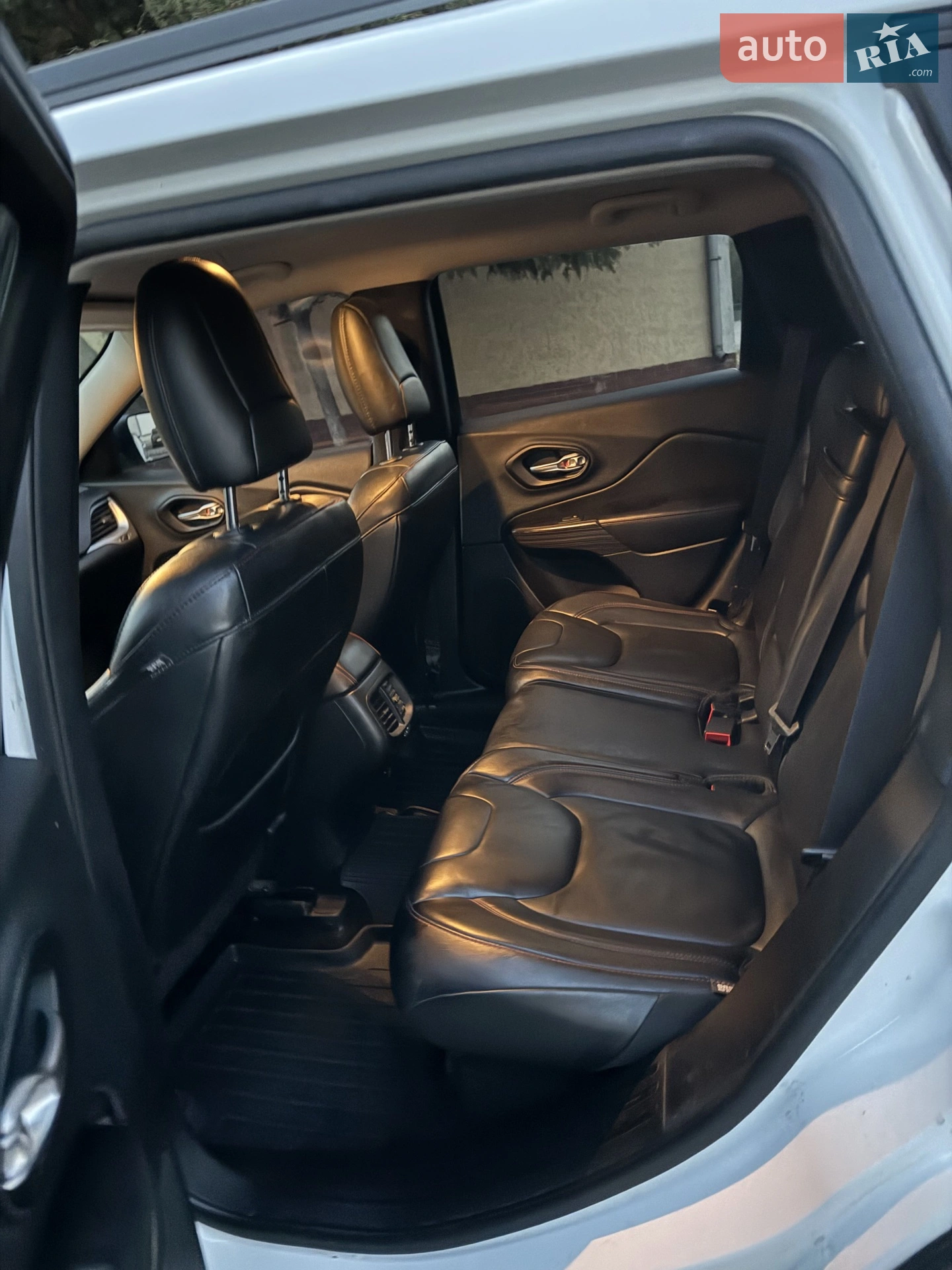Jeep Cherokee 2014 VIN 1C4PJMBSXEW189679 фото оголошення 18 з 41