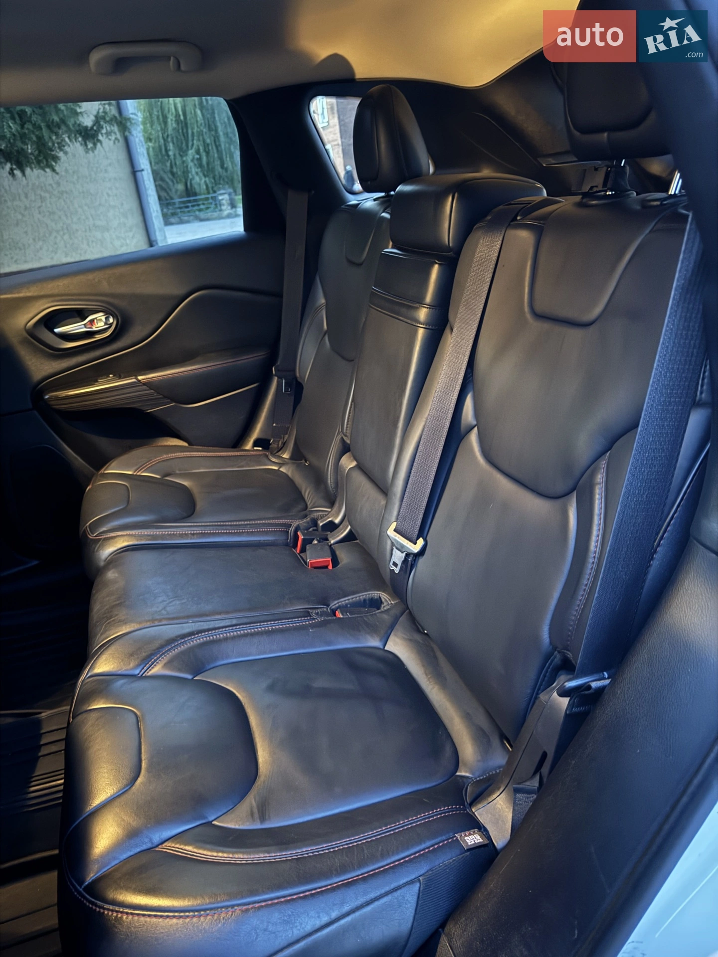 Jeep Cherokee 2014 VIN 1C4PJMBSXEW189679 фото оголошення 19 з 41