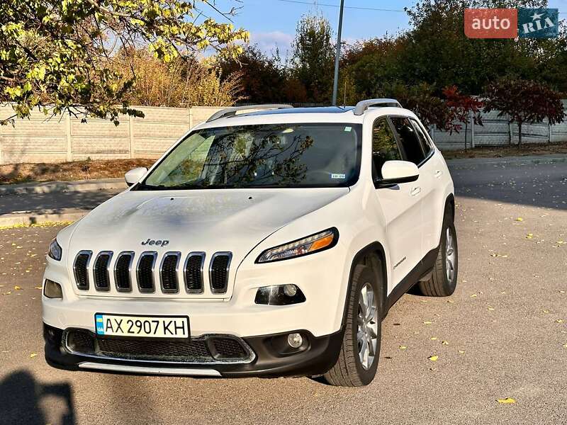 Внедорожник / Кроссовер Jeep Cherokee 2017 в Харькове