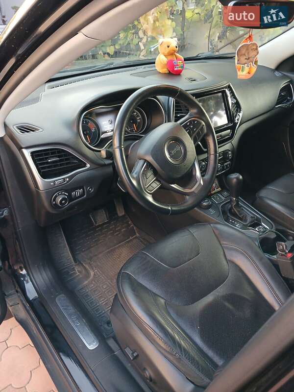 Внедорожник / Кроссовер Jeep Cherokee 2019 в Павлограде фото 4 Внедорожник / Кроссовер Jeep Cherokee 2019 в Павлограде