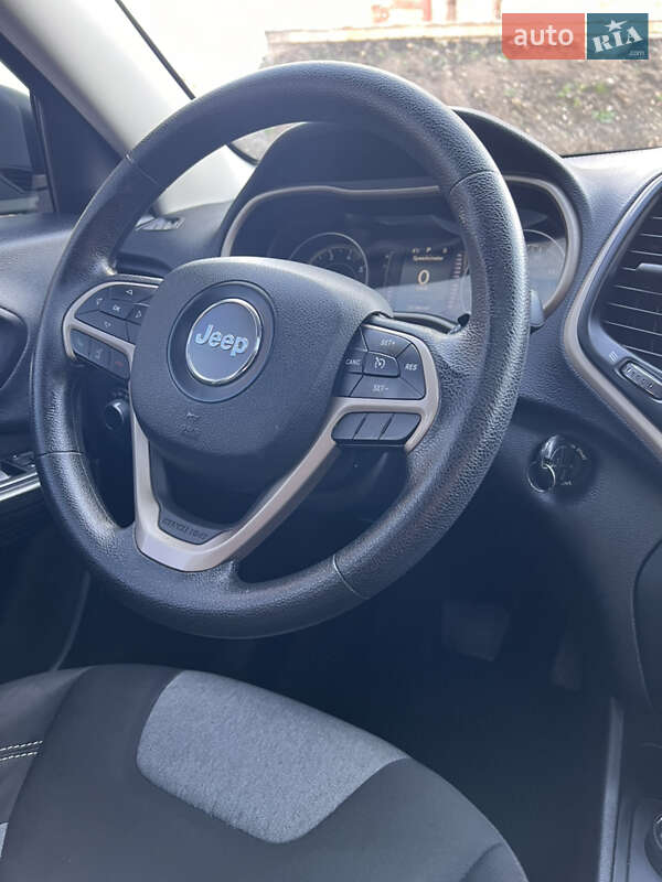 Внедорожник / Кроссовер Jeep Cherokee 2014 в Тернополе фото 15 Внедорожник / Кроссовер Jeep Cherokee 2014 в Тернополе