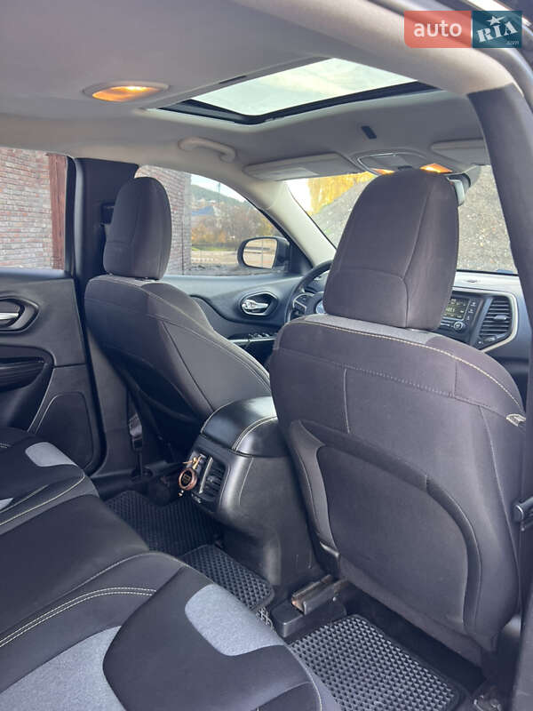 Внедорожник / Кроссовер Jeep Cherokee 2014 в Тернополе фото 20 Внедорожник / Кроссовер Jeep Cherokee 2014 в Тернополе