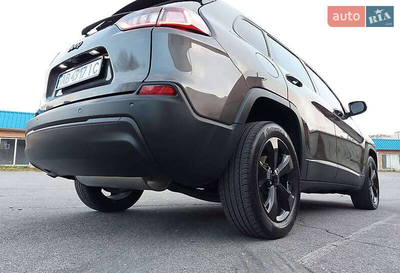 Позашляховик / Кросовер Jeep Cherokee 2019 в Києві