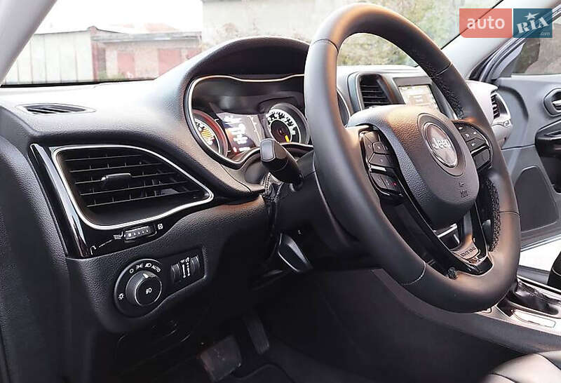 Позашляховик / Кросовер Jeep Cherokee 2019 в Києві