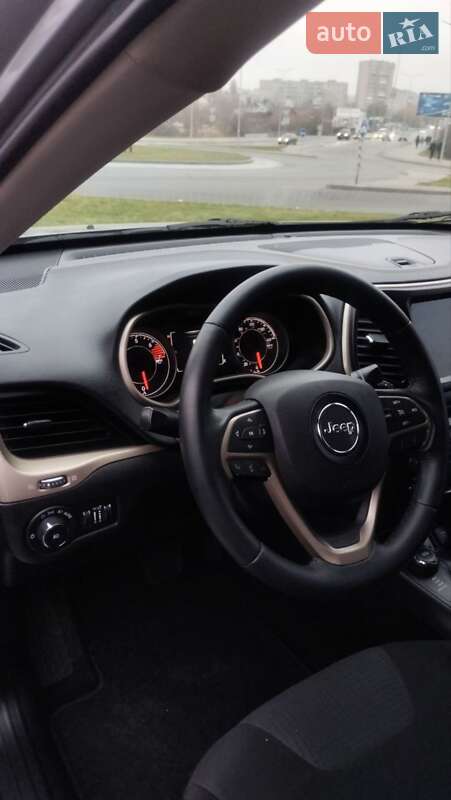 Позашляховик / Кросовер Jeep Cherokee 2015 в Вінниці