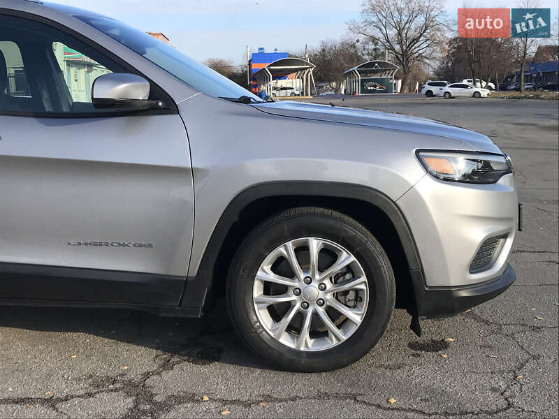 Позашляховик / Кросовер Jeep Cherokee 2019 в Києві