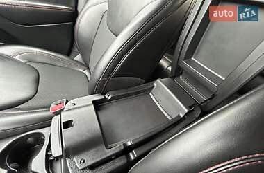 Внедорожник / Кроссовер Jeep Cherokee 2019 в 