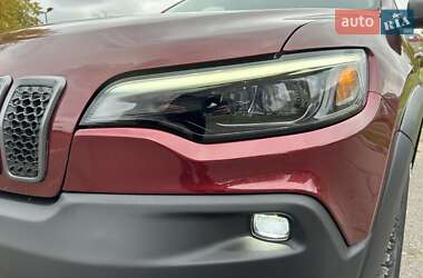 Внедорожник / Кроссовер Jeep Cherokee 2019 в 