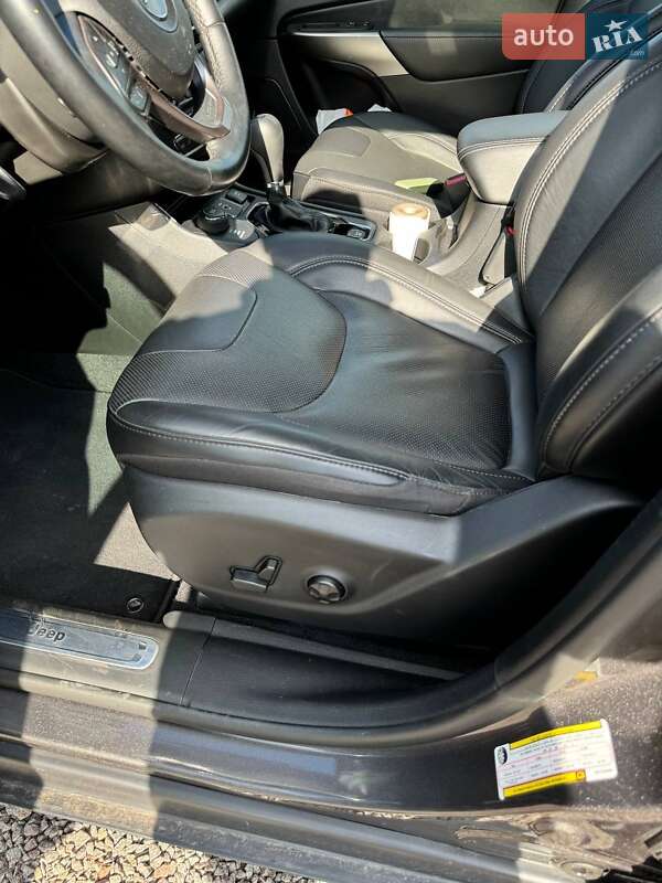 Внедорожник / Кроссовер Jeep Cherokee 2020 в Кривом Роге фото 22 Внедорожник / Кроссовер Jeep Cherokee 2020 в Кривом Роге