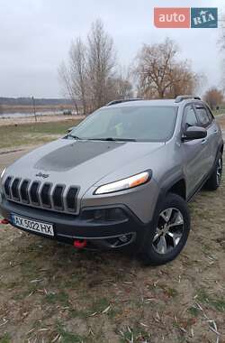 Позашляховик / Кросовер Jeep Cherokee 2014 в Краснограді