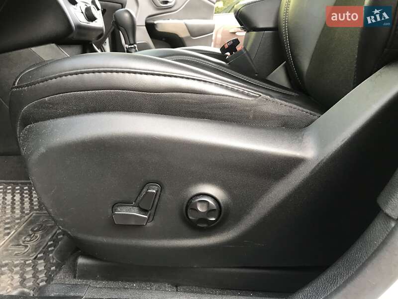 Внедорожник / Кроссовер Jeep Cherokee 2018 в Львове фото 16 Внедорожник / Кроссовер Jeep Cherokee 2018 в Львове