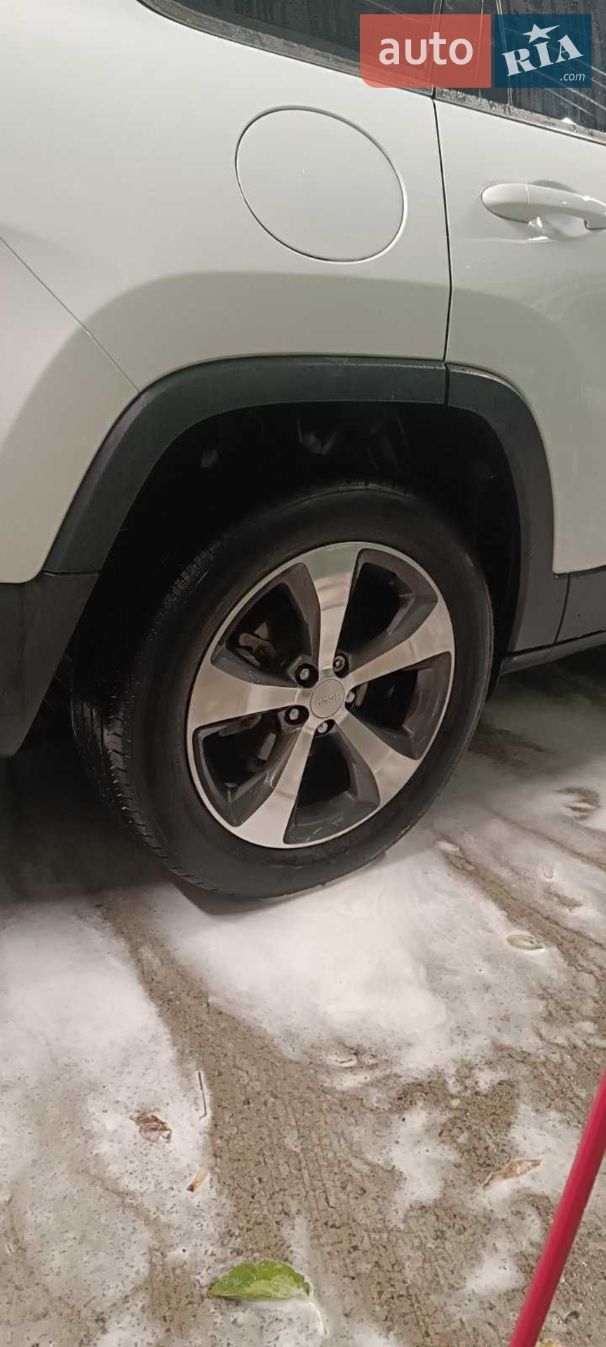 2019 Jeep Cherokee - мініатюра 6