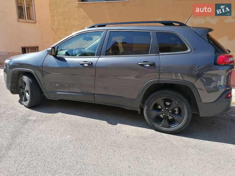 Jeep Cherokee 2016