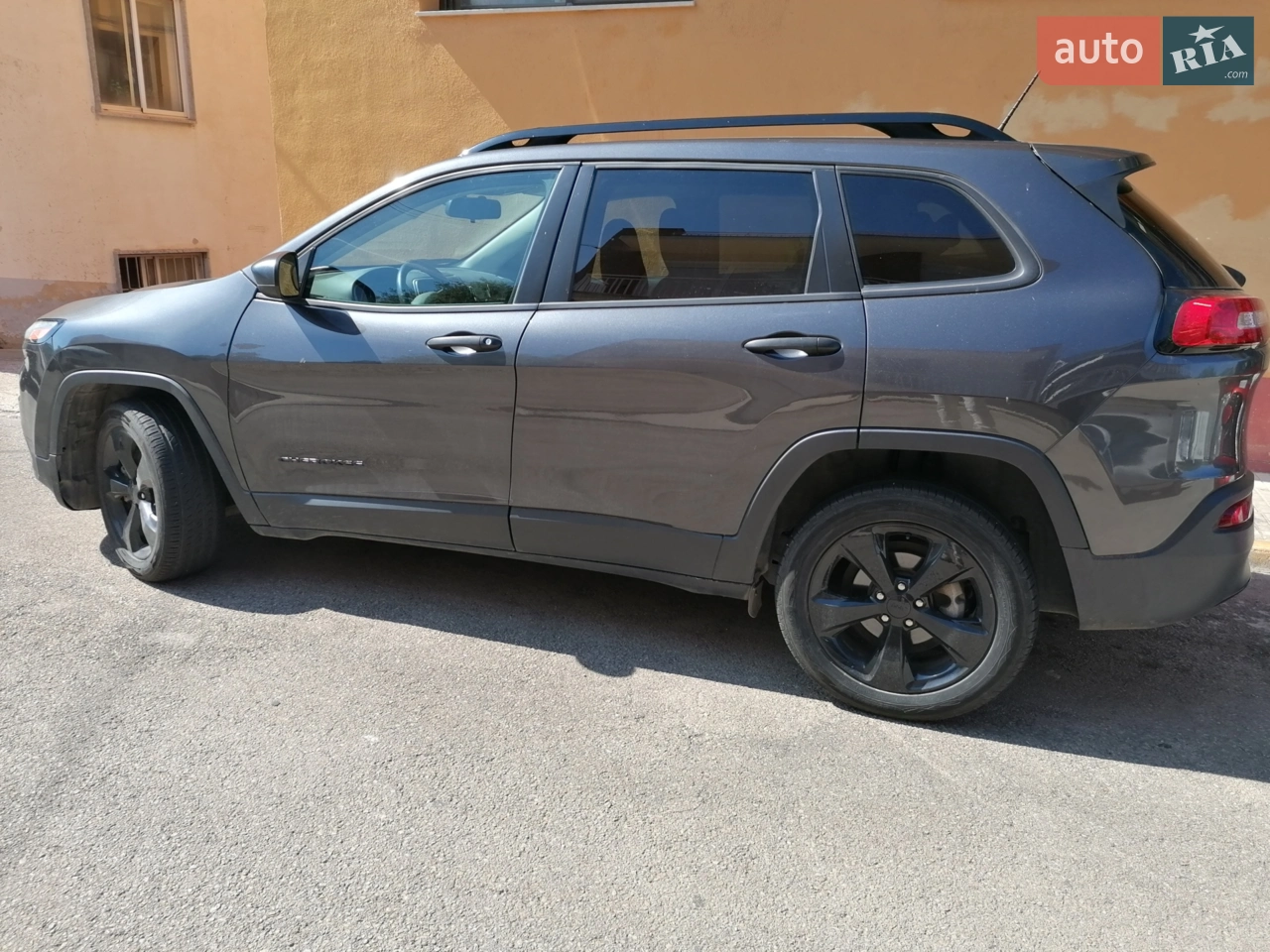 2016 Jeep Cherokee - мініатюра 17