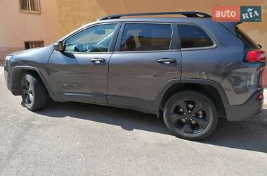 Внедорожник / Кроссовер Jeep Cherokee 2016 в 