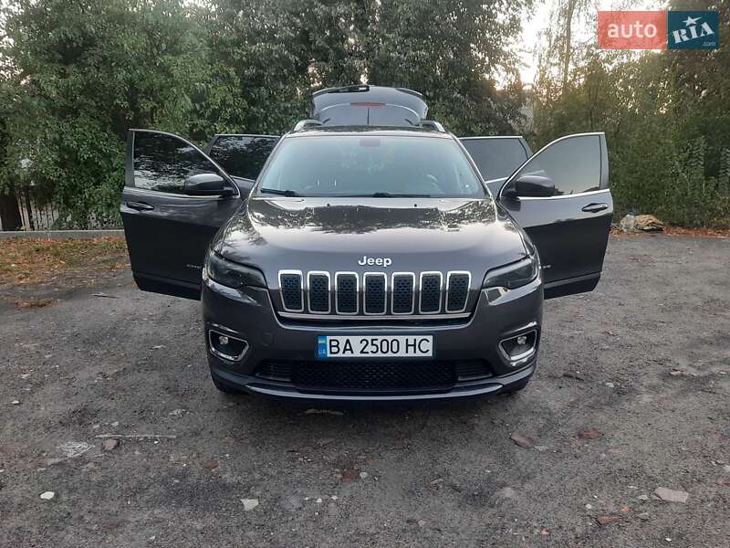 Внедорожник / Кроссовер Jeep Cherokee 2018 в Благовещенском