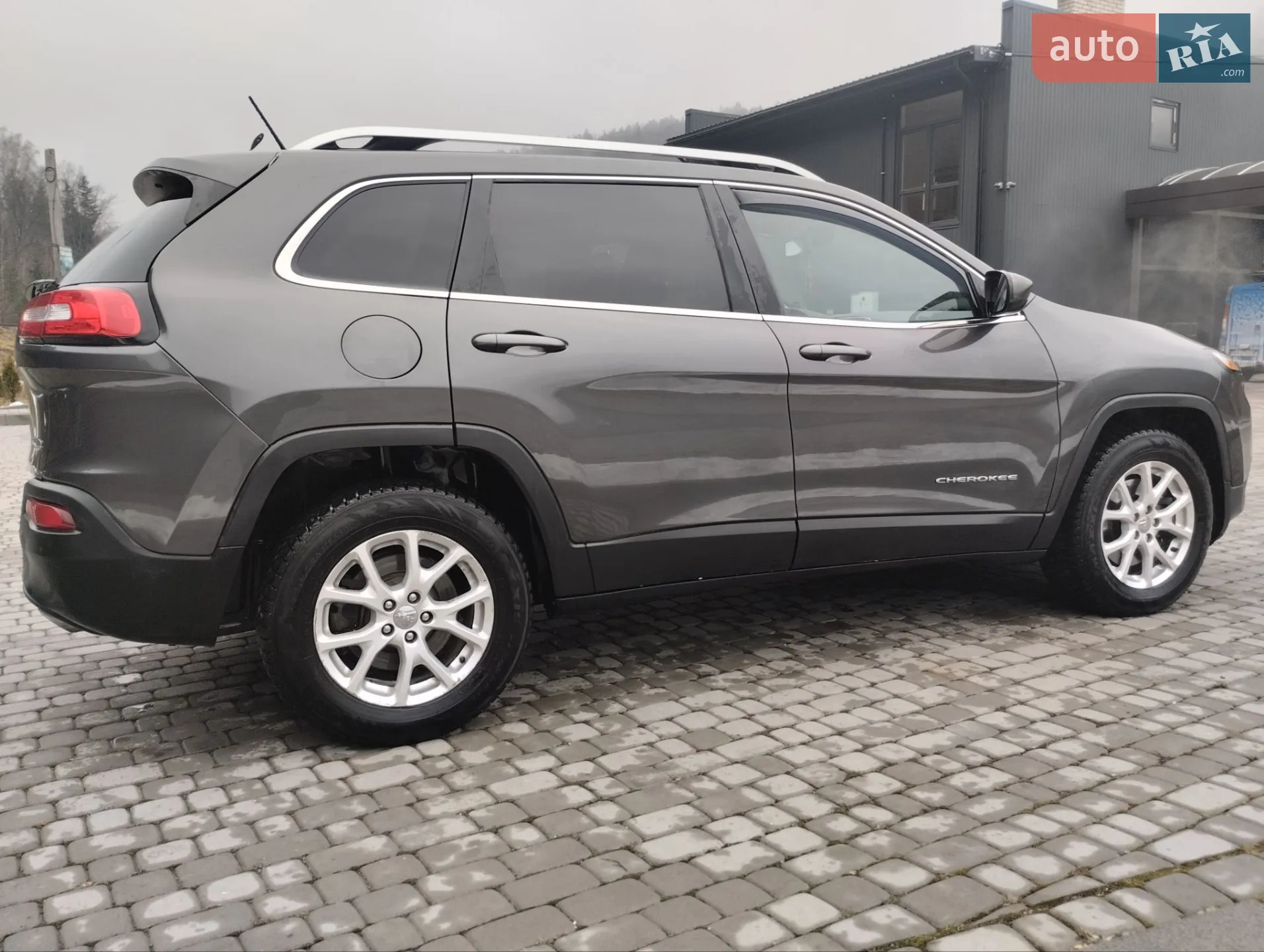 2014 Jeep Cherokee - мініатюра 2