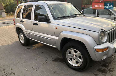 Позашляховик / Кросовер Jeep Cherokee 2003 в Чернівцях