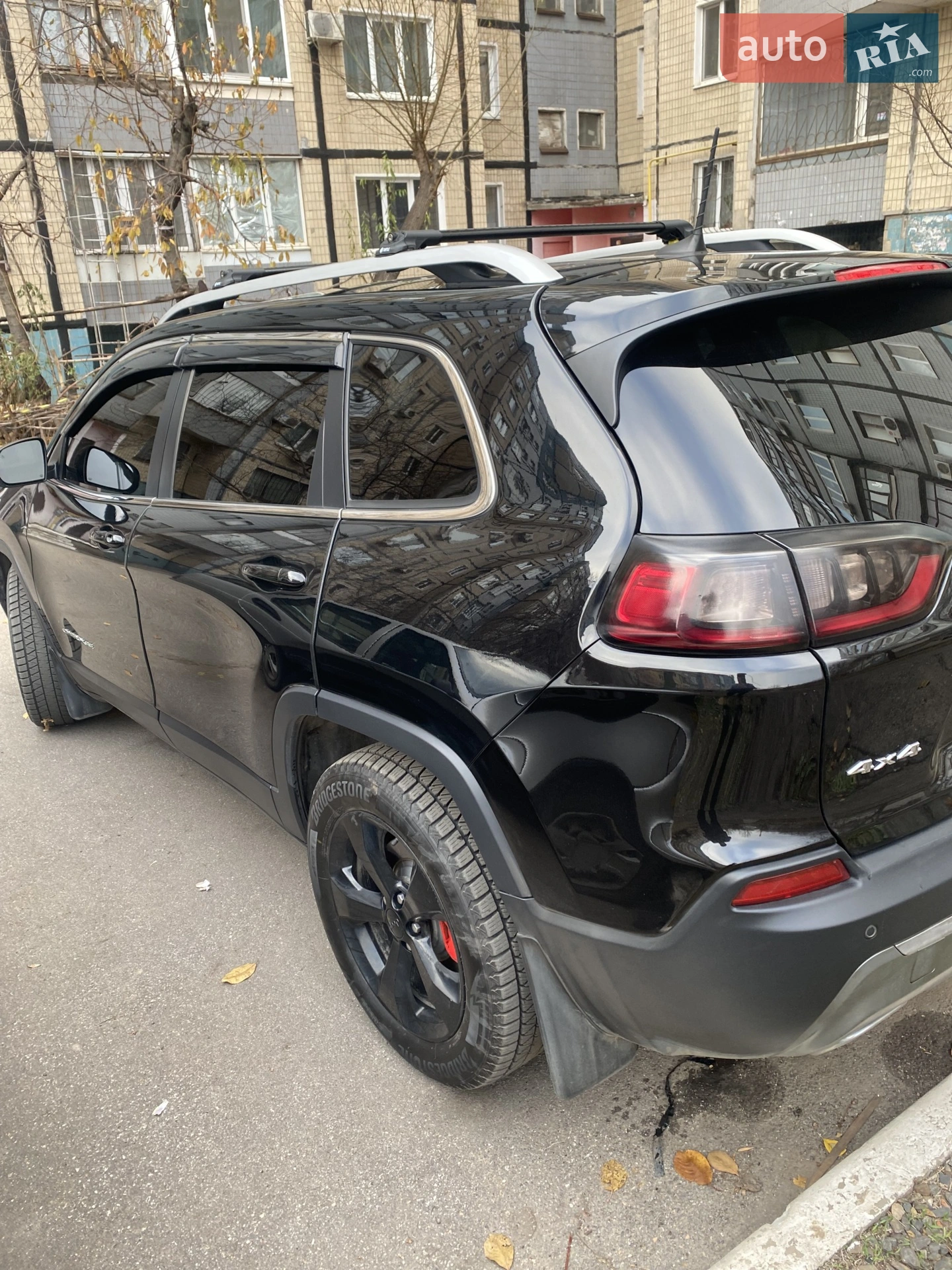 2020 Jeep Cherokee - мініатюра 4
