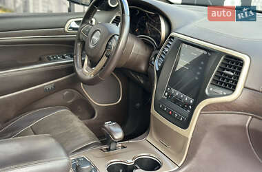 Внедорожник / Кроссовер Jeep Cherokee 2013 в Киеве