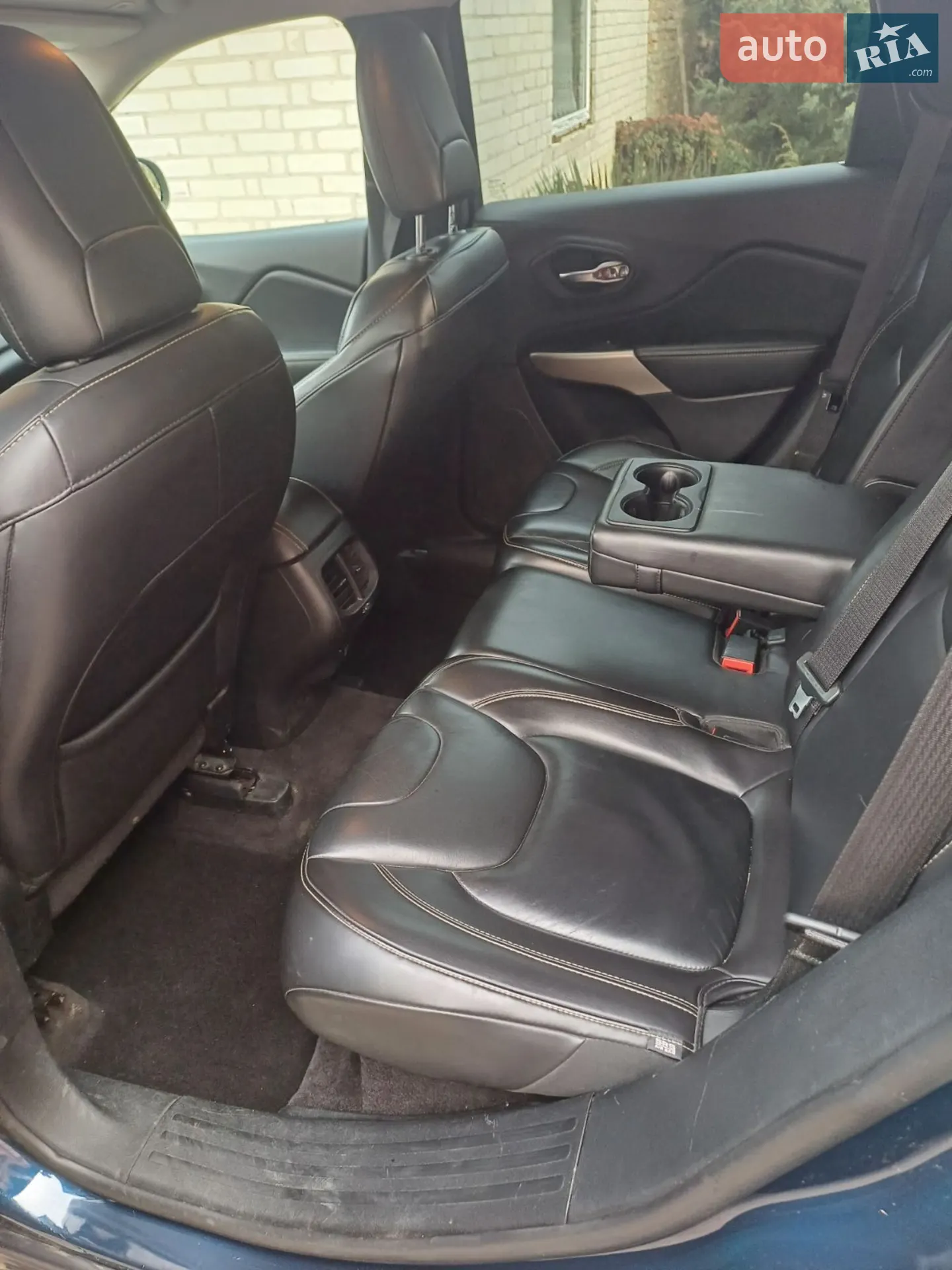 2017 Jeep Cherokee - мініатюра 9